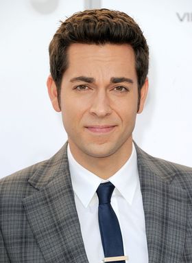 Zachary+Levi+Spike+TV+2011+Video+Game+Awards+ ss6jlXiTxhl.jpg